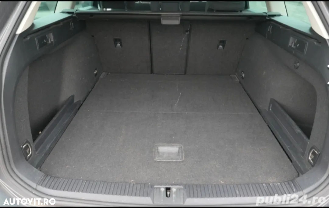 Volkswagen Passat Variant 1.6 TDI (BlueMotion Technology) Comfortline - 11