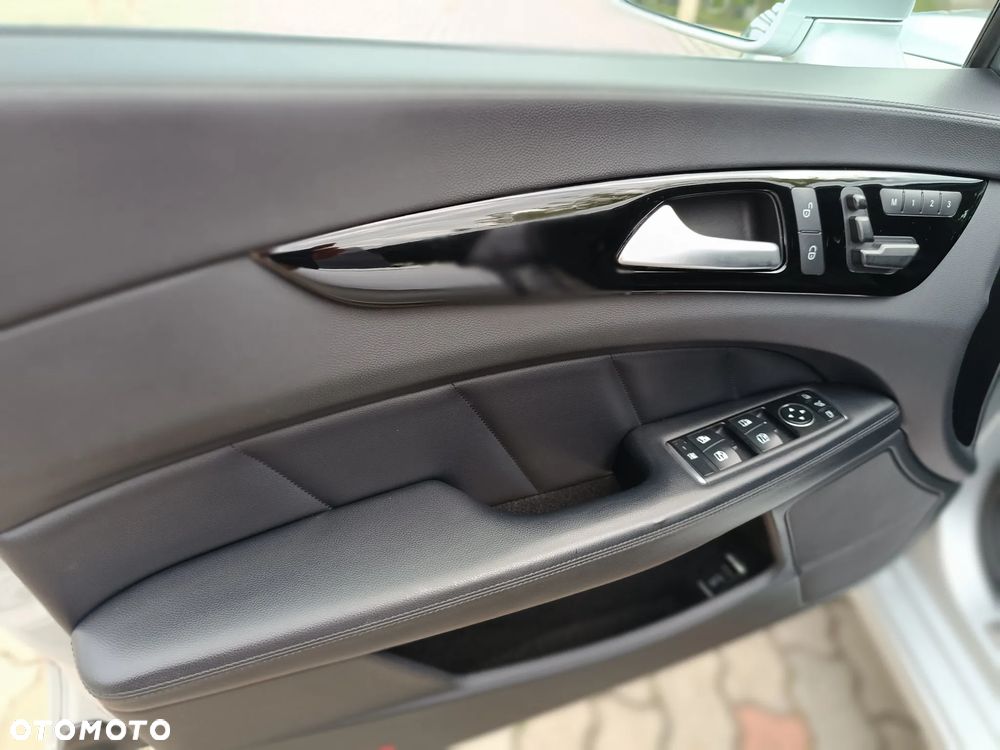 Mercedes-Benz CLS 350 CDI 4Matic 7G-TRONIC - 9