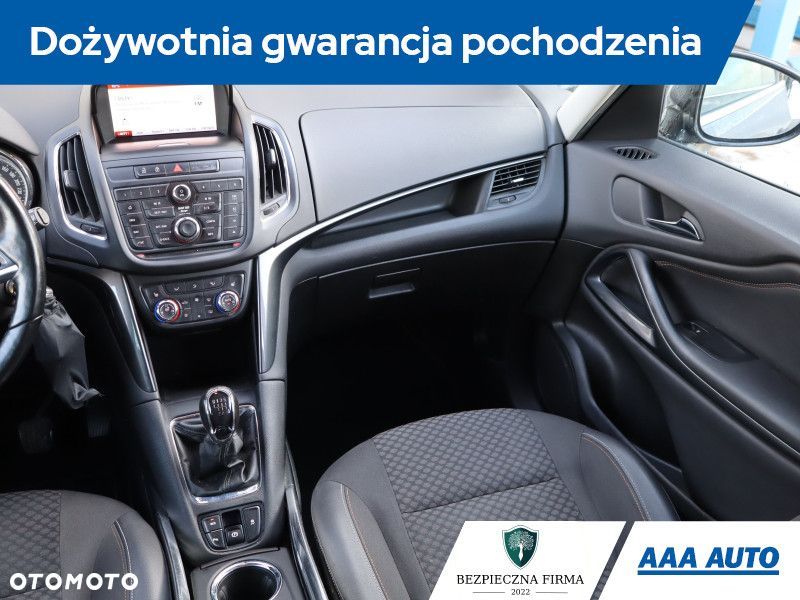 Opel Zafira - 9