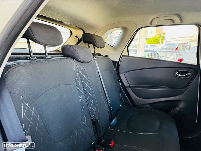Renault Captur 1.5 dCi Exclusive - 25