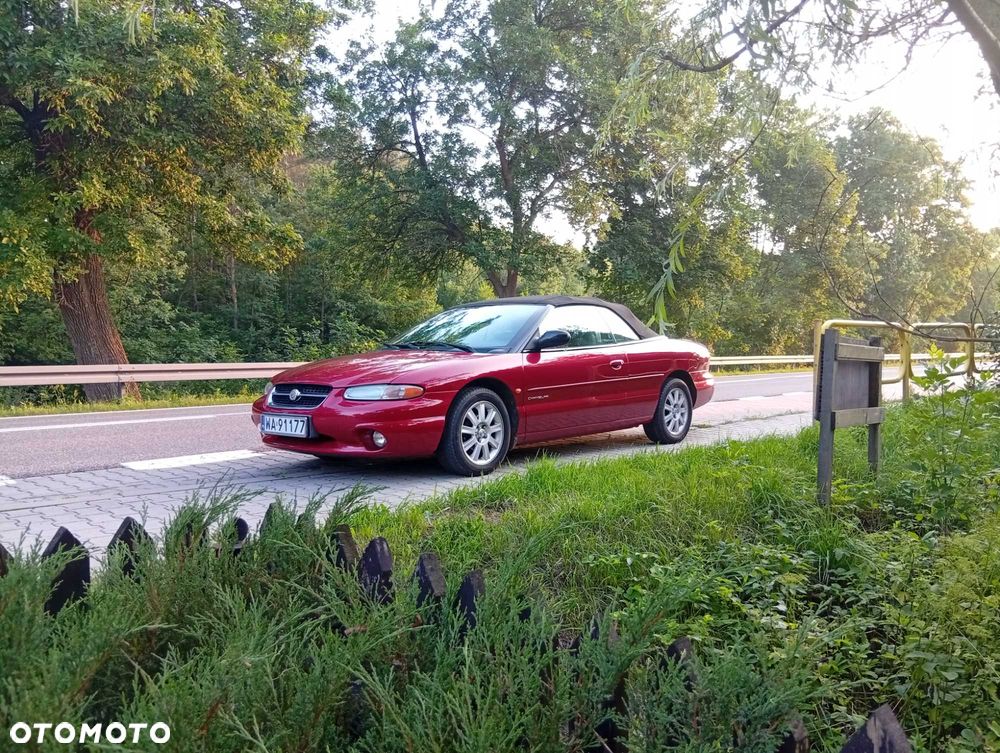 Chrysler Stratus - 1