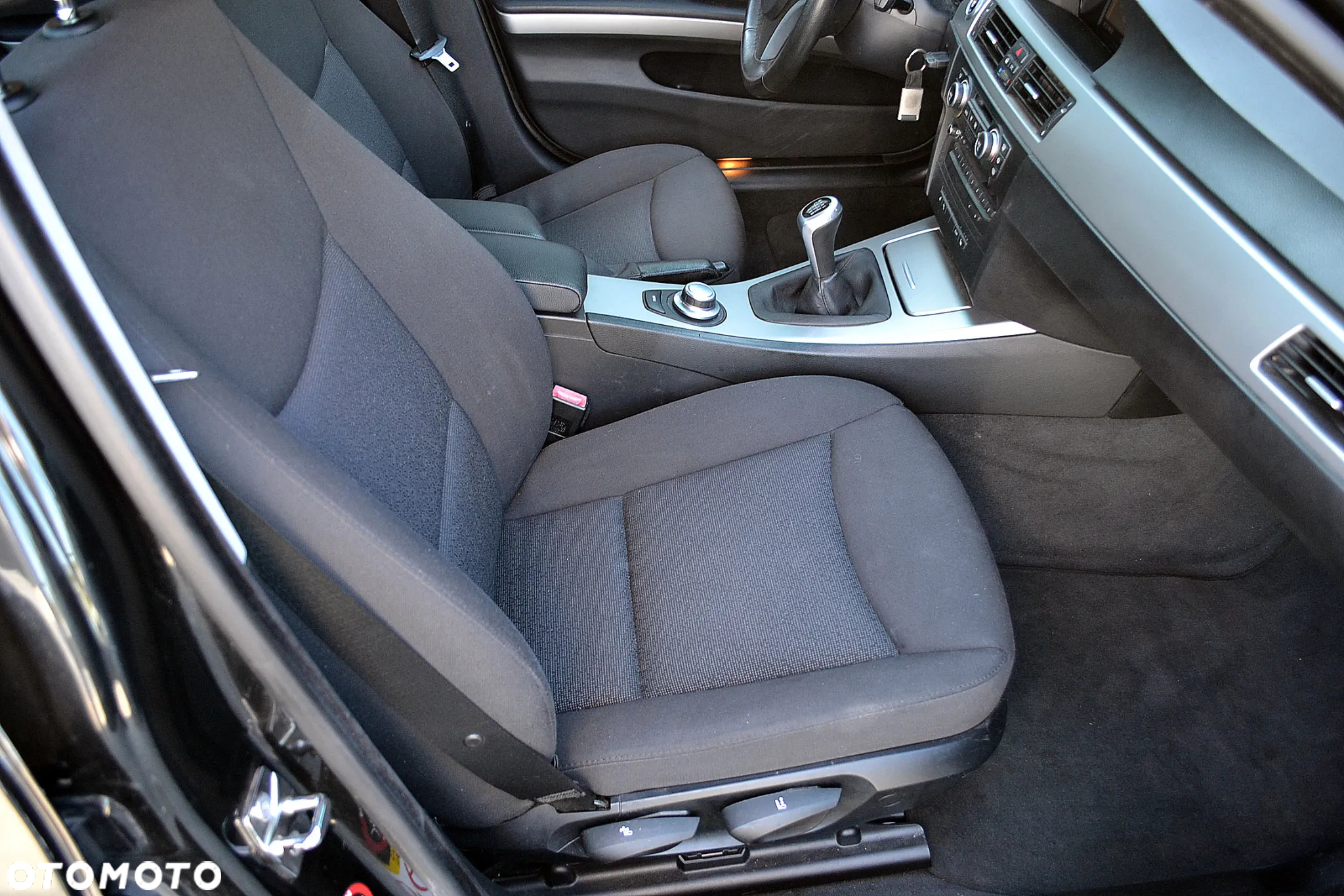 BMW Seria 3 318d - 8