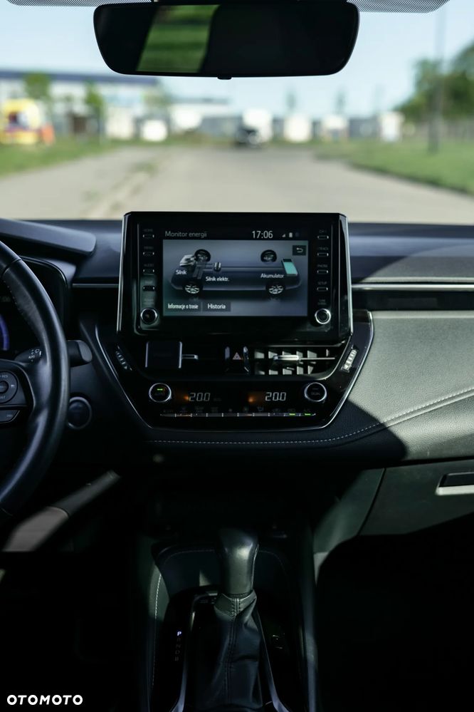 Toyota Corolla 1.8 Hybrid Comfort - 26