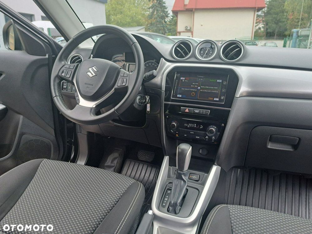 Suzuki Vitara 1.6 Comfort 2WD - 16