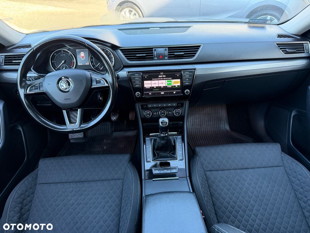 Skoda Superb 2.0 TDI Style - 18