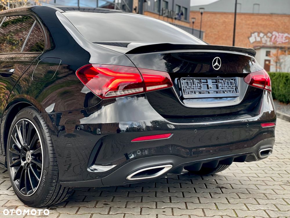 Mercedes-Benz Klasa A 180 7G-DCT AMG Line - 30