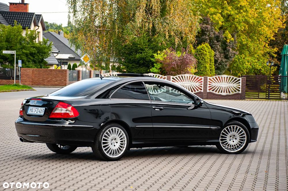 Mercedes-Benz CLK Coupe 350 7G-TRONIC Avantgarde - 2