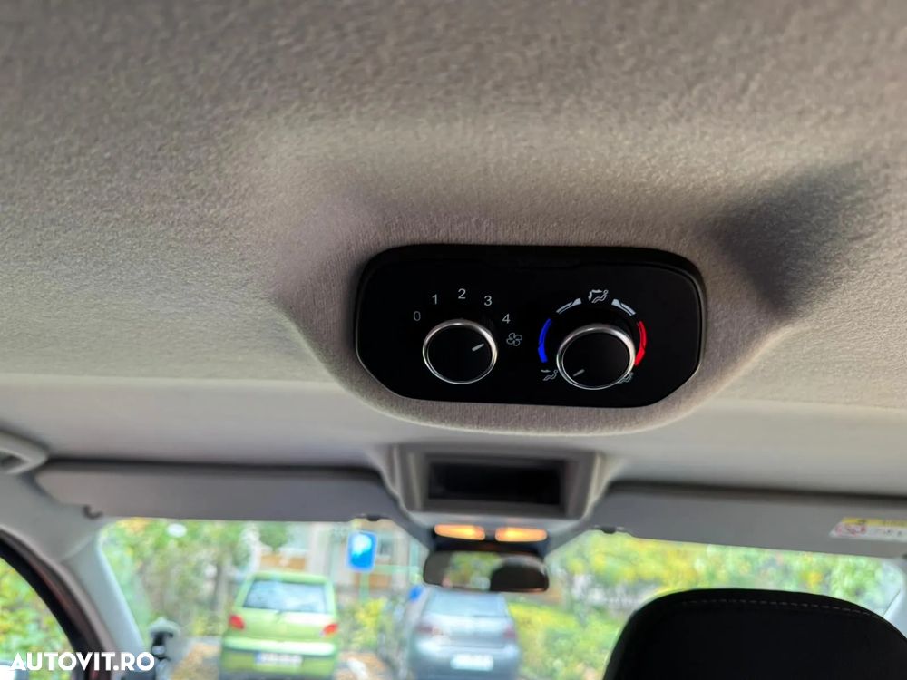 Ford Transit Custom - 11