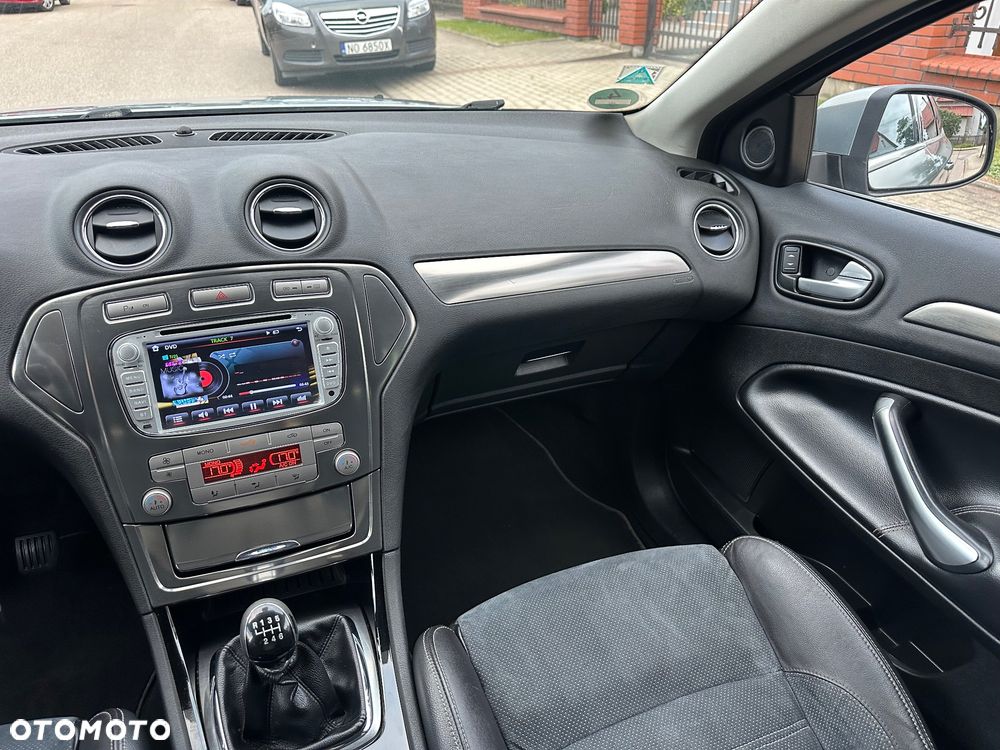 Ford Mondeo 2.0 TDCi Titanium - 17