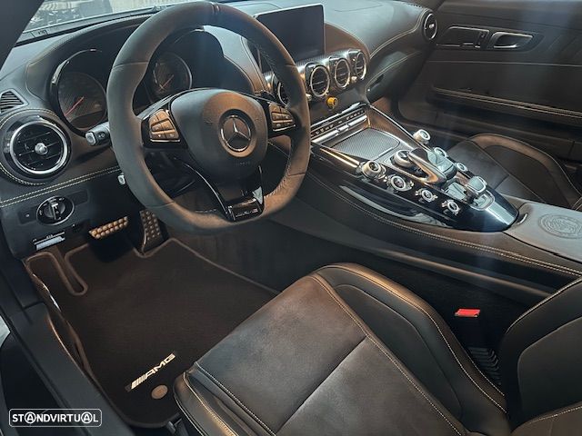 Mercedes-Benz AMG GT R - 20