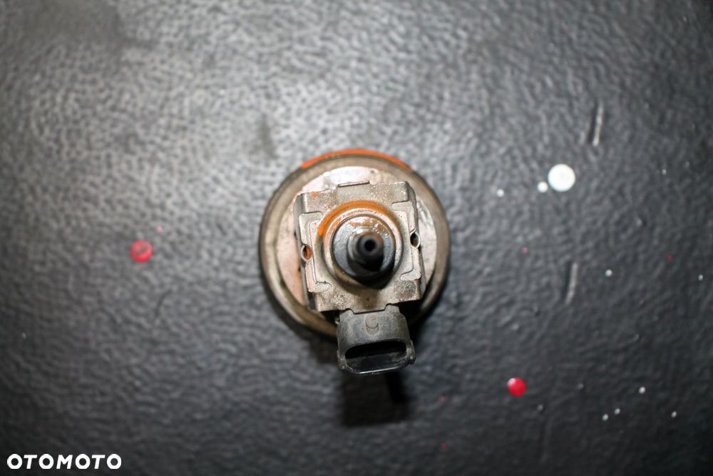 VOLKSWAGEN CRAFTER 2.5 TDI WTRYSKIWACZ ADBLUE - 3