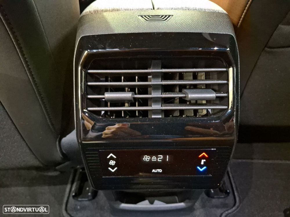 Peugeot 5008 1.2 Hybrid Allure e-DCS6 - 26