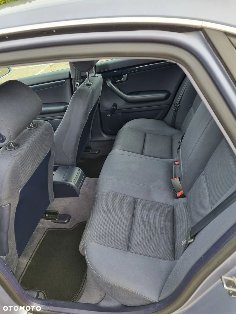 Audi A4 Limousine 2 - 7