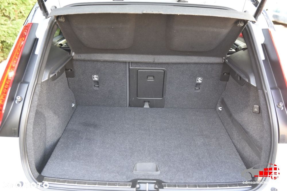 Volvo XC 40 - 19