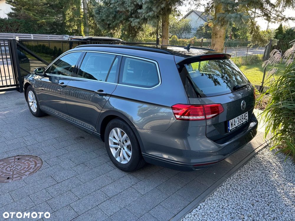 Volkswagen Passat 1.6 TDI BMT Comfortline - 4