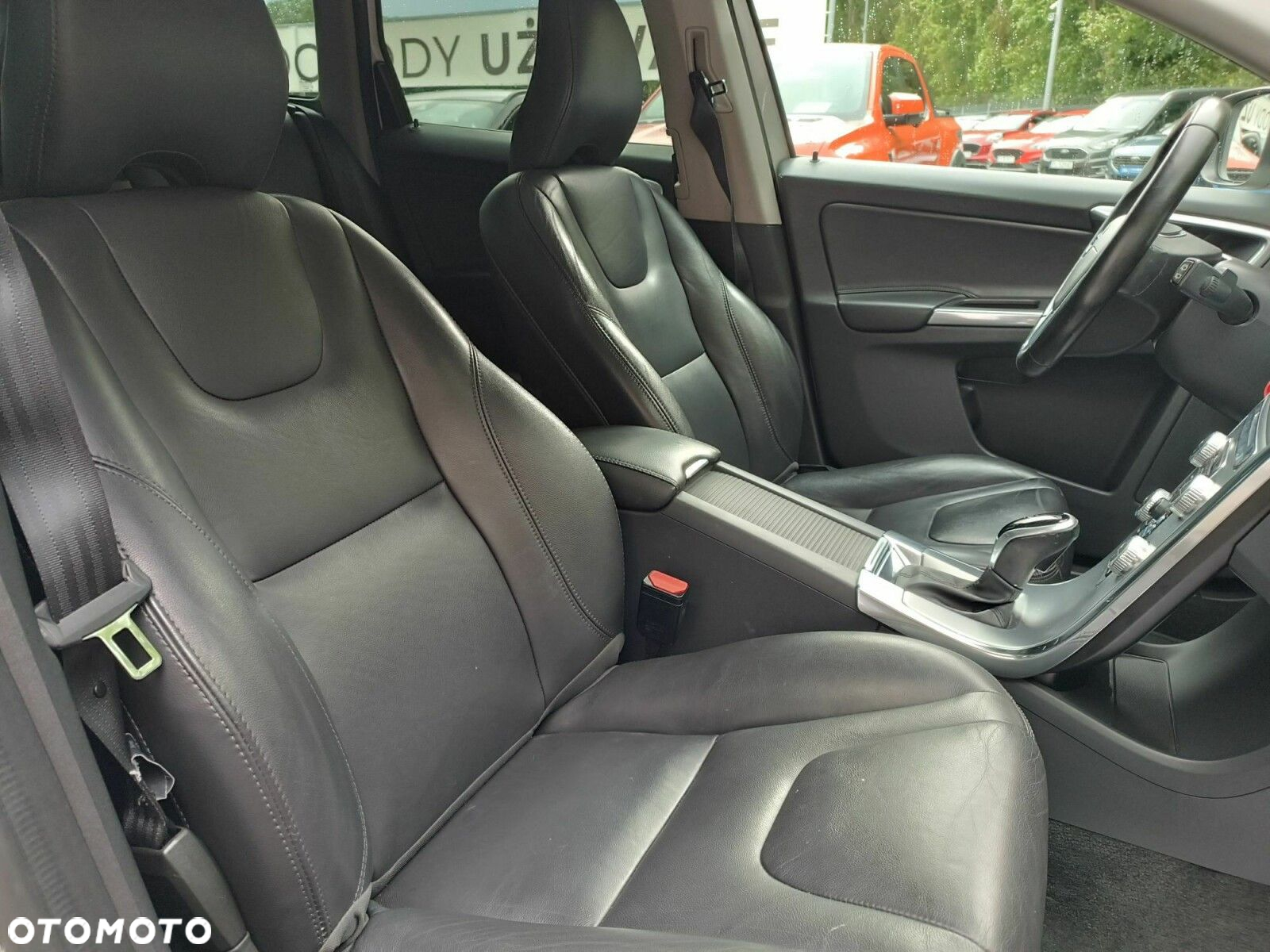 Volvo XC 60 T5 AWD Drive-E Momentum - 27