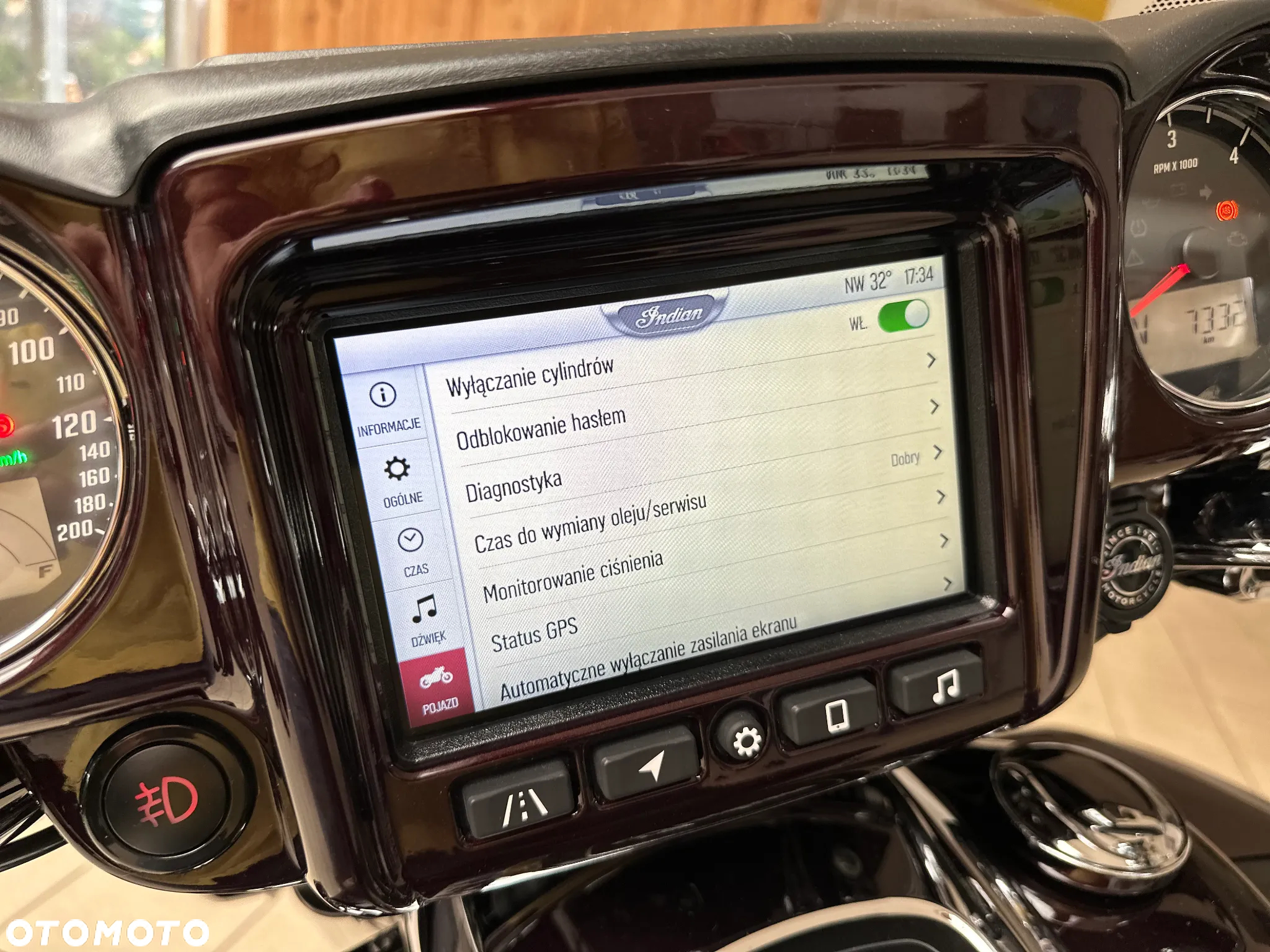 Indian Roadmaster - 35