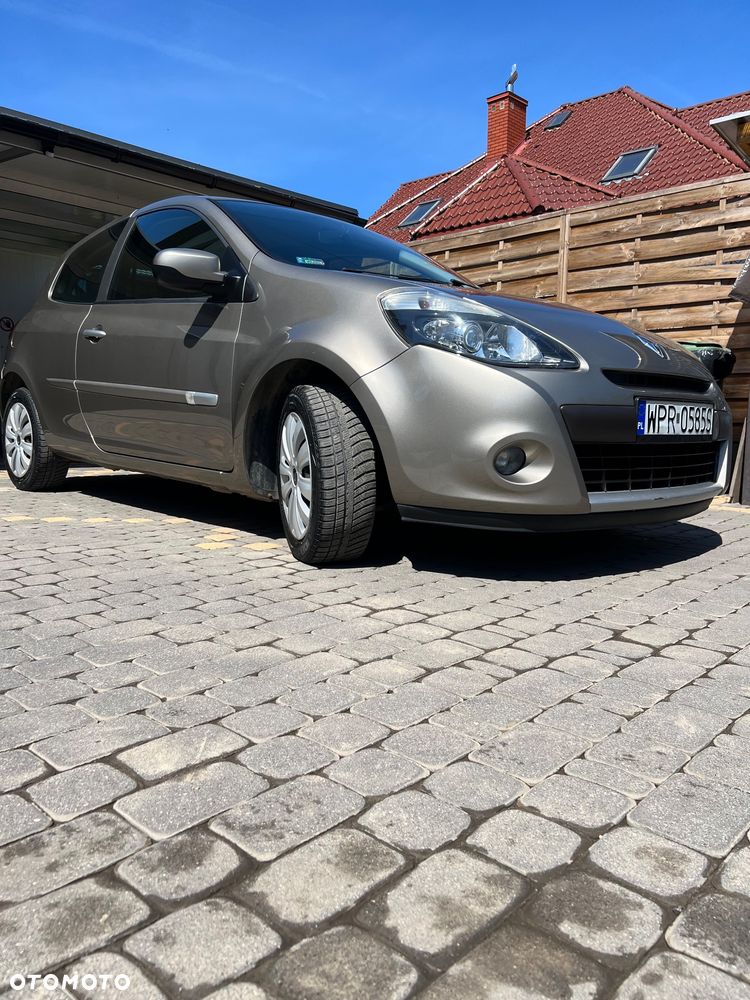 Renault Clio 1.2 16V 75 GPS - 1