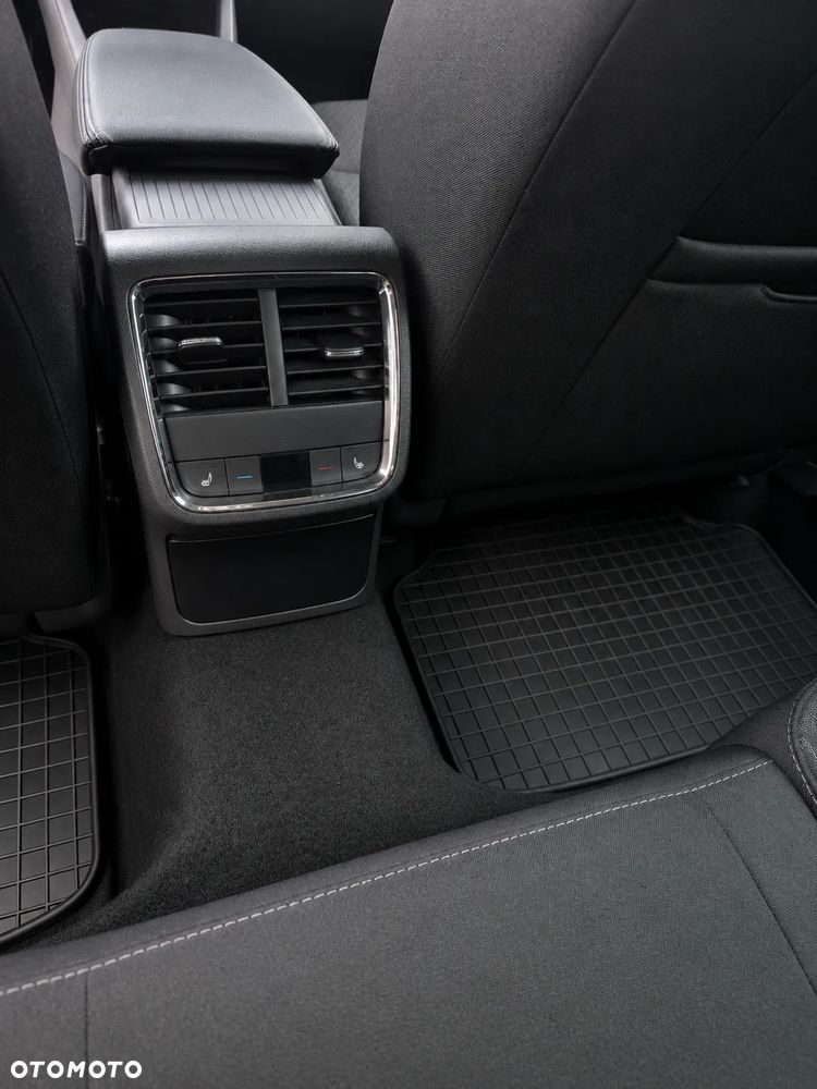 Skoda Octavia 2.0 TDI 4x4 Style DSG - 3