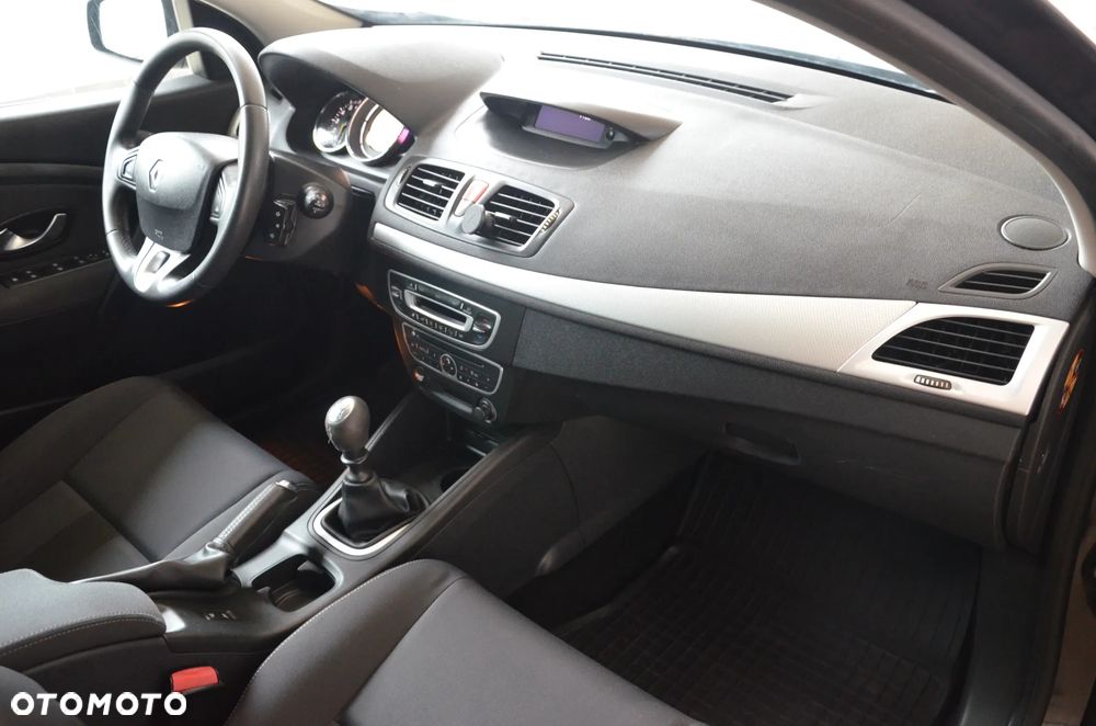Renault Megane TCe 130 Expression - 30