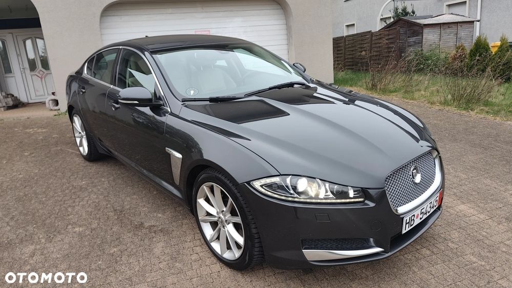 Jaguar XF 3.0 V6 Kompressor AWD - 28