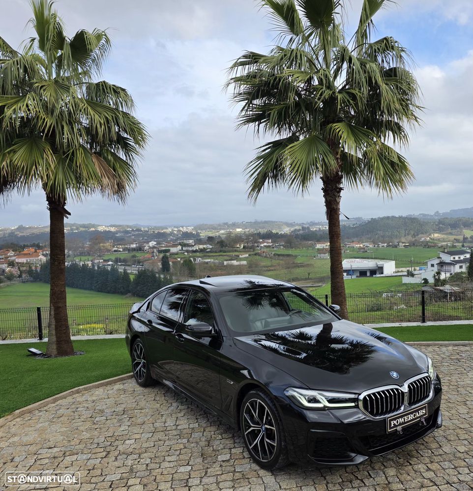 BMW 530 e Pack Desportivo M - 11