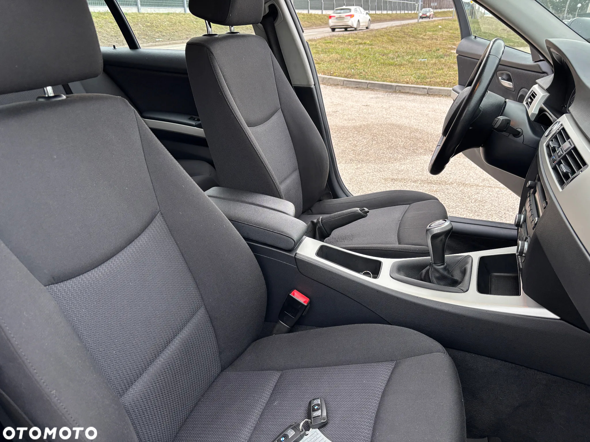 BMW Seria 3 320d Touring Efficient Dynamics Edition - 15