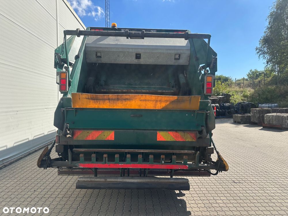 Volvo FM 330 Śmieciarka NTM 93 tys km - 3