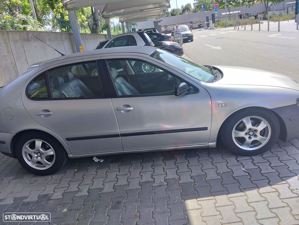 SEAT Leon 1.6 Signo - 2
