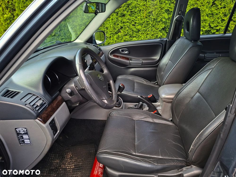 Suzuki Grand Vitara 2.0 TD Comfort Limited - 14