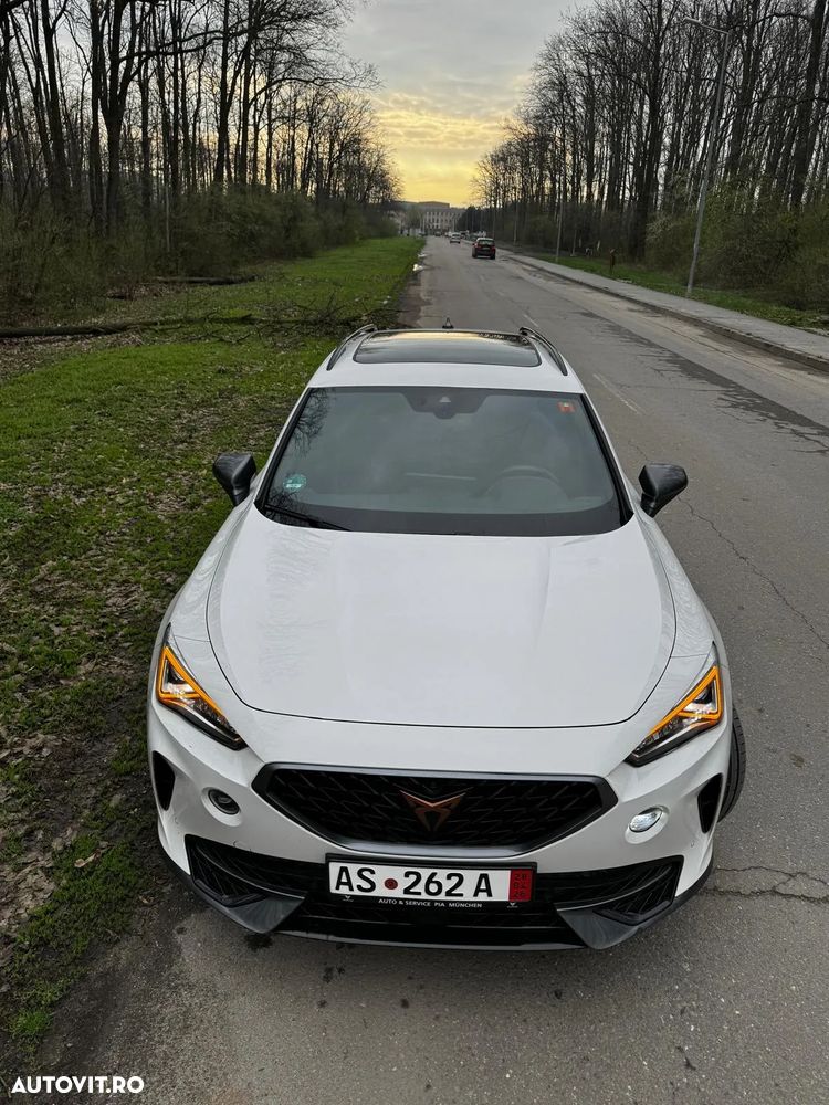 Cupra Formentor VZ 1.4 e-Hybrid DSG Tribe Edition - 3