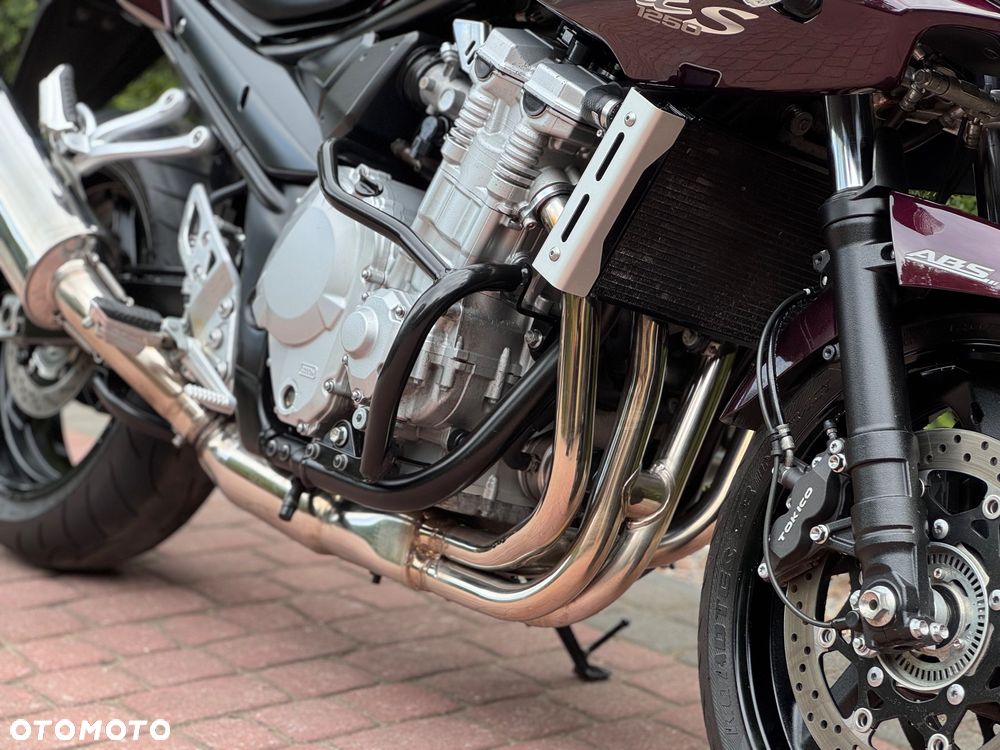 Suzuki Bandit - 12