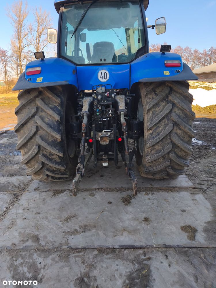 New Holland T8040 - 3