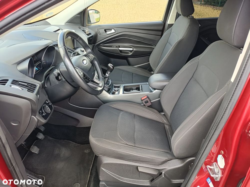 Ford Kuga - 12