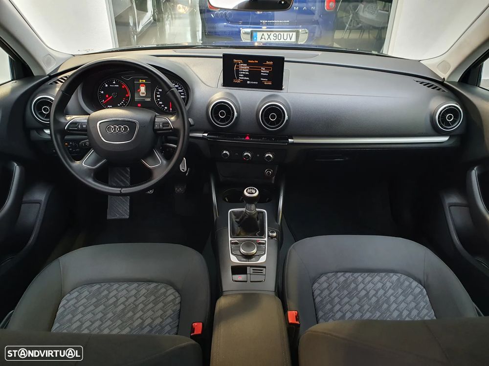 Audi A3 Sportback 1.6 TDI Advance - 25