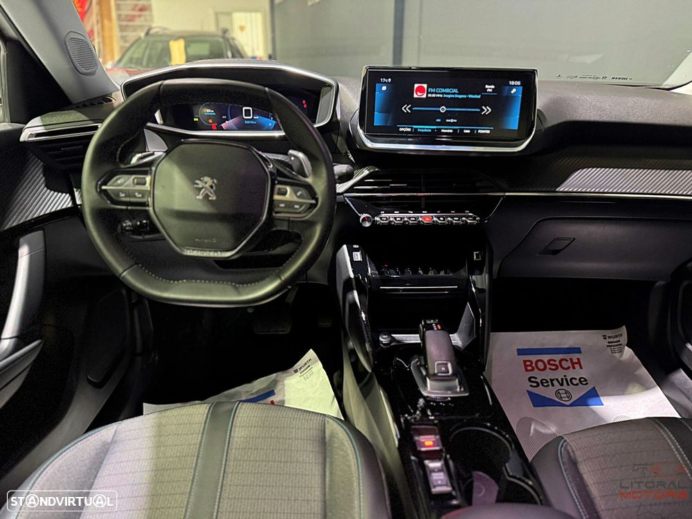 Peugeot 2008 1.2 PureTech Allure Pack EAT8 - 19