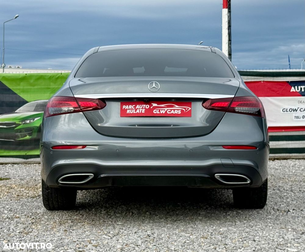 Mercedes-Benz E 220 d T 9G-TRONIC AMG Line - 12