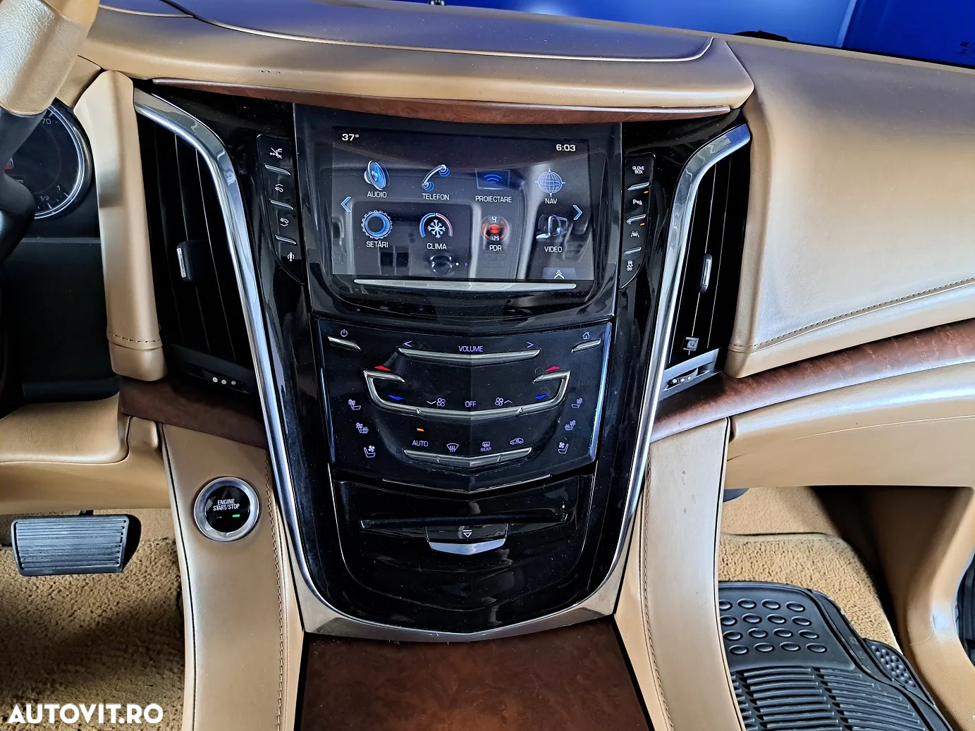Cadillac Escalade - 15