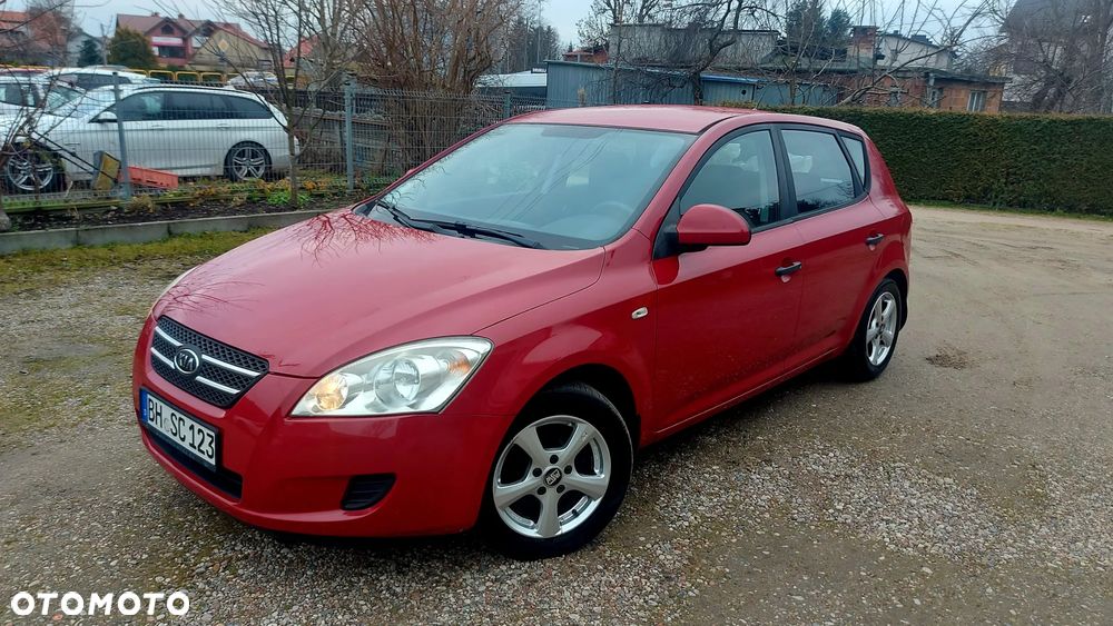 Kia Ceed 1.4 CVVT Attract - 2