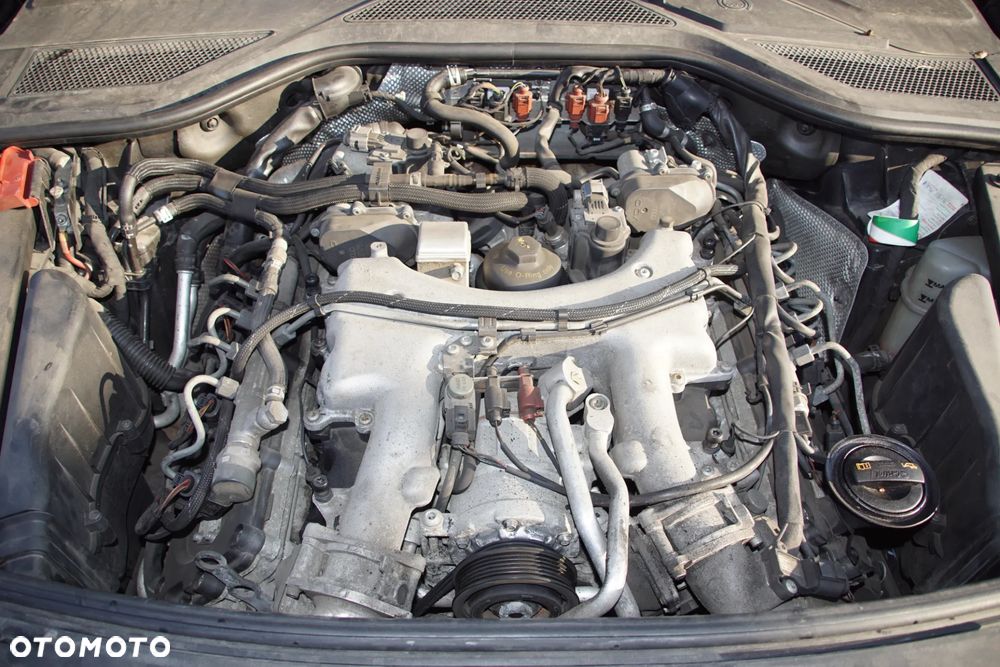 Auto na części tel 692106889 Audi A8 D4 4.2 tdi CDSB CDS skrzynia MXX kod lakieru lz9y wersja nie long drzwi ćwiartka szyba deska konsola lusterko zamek komputer zderzak czujnik fotele - 7