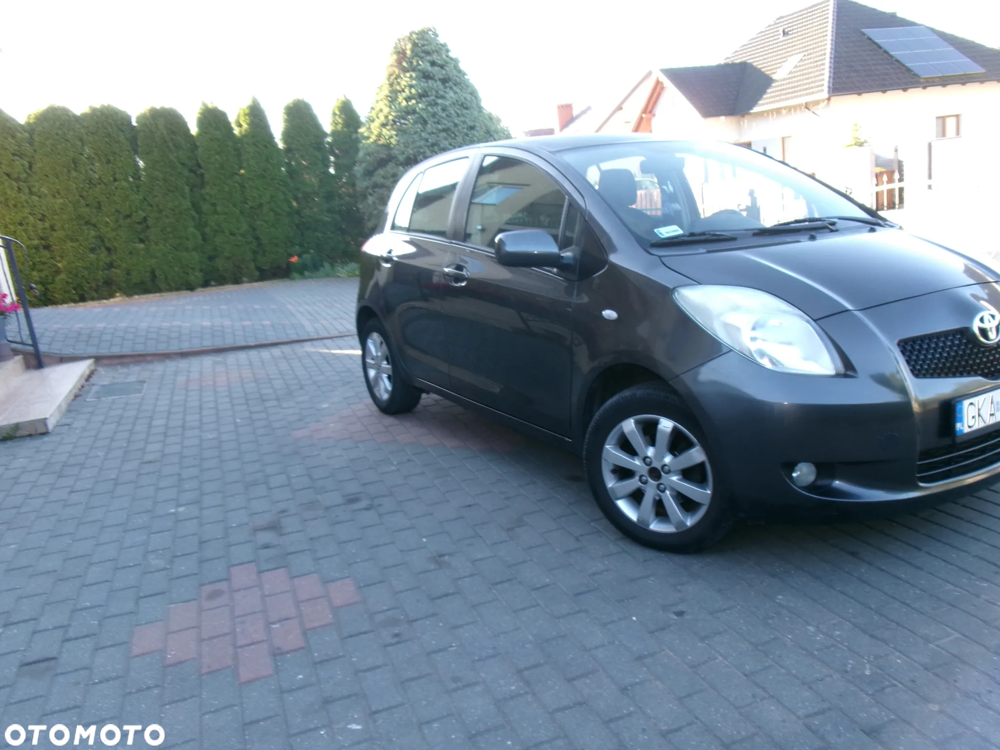 Toyota Yaris - 12
