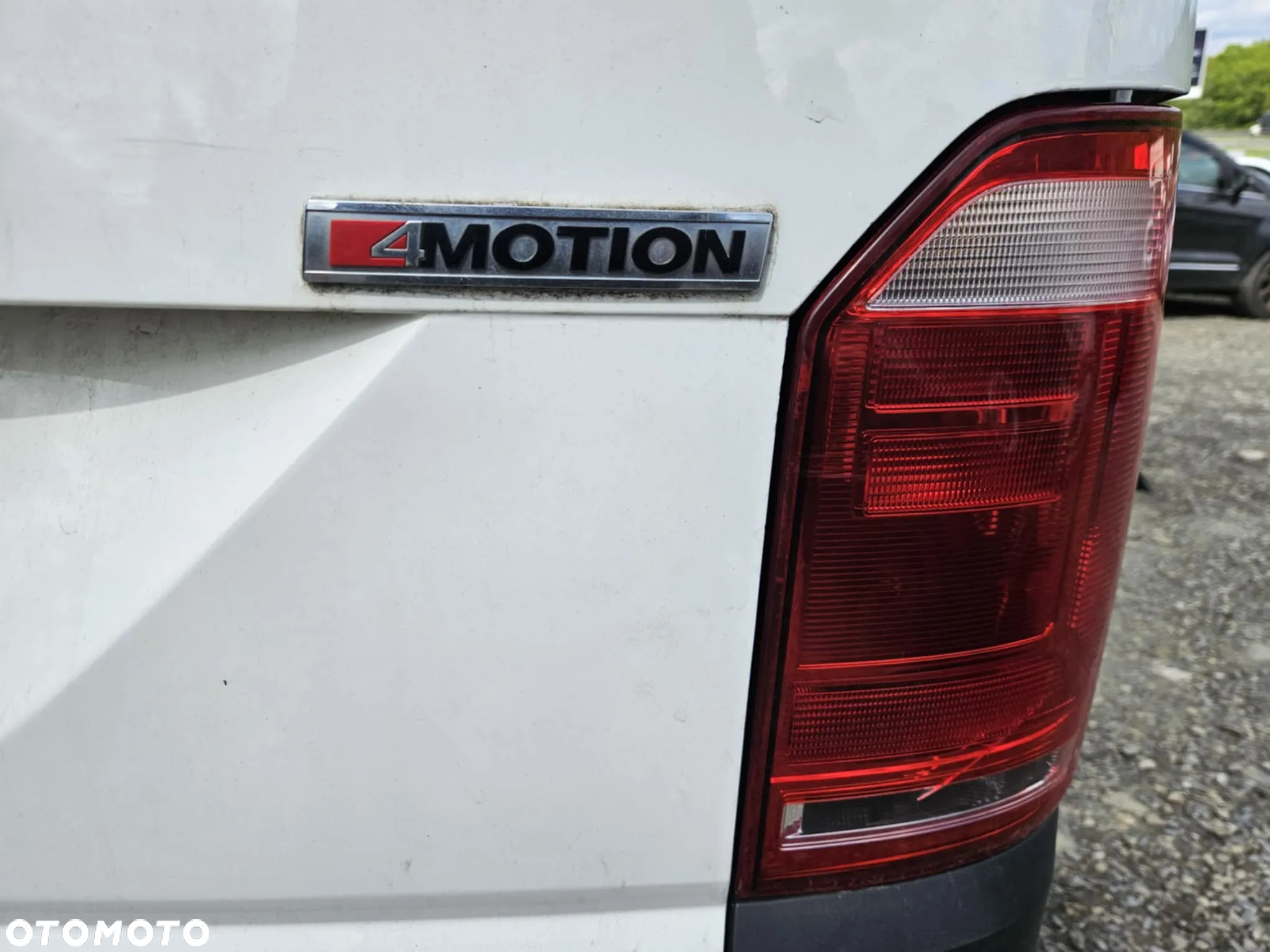 Volkswagen TRANSPORTER  4MOTION  2019rok  L2H1 - 14
