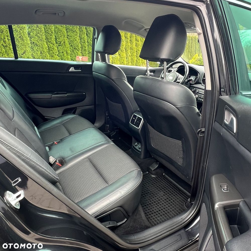 Kia Sportage 1.6 GDI Business Line L 2WD - 26