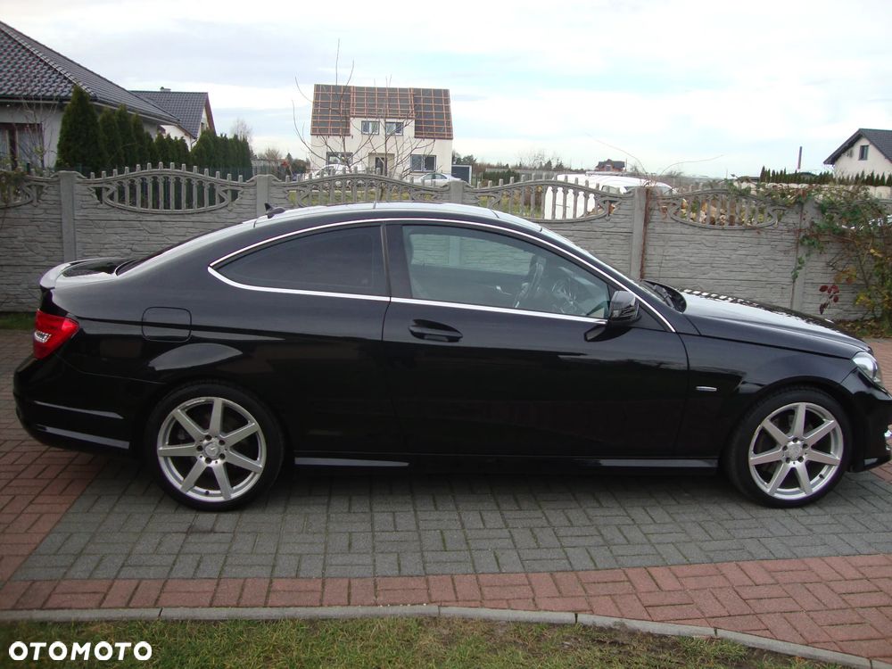 Mercedes-Benz Klasa C 350 CGI BlueEff - 7