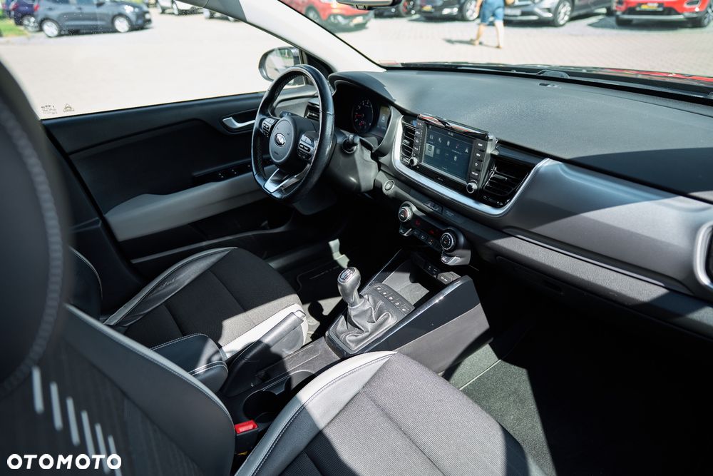 Kia Stonic - 24