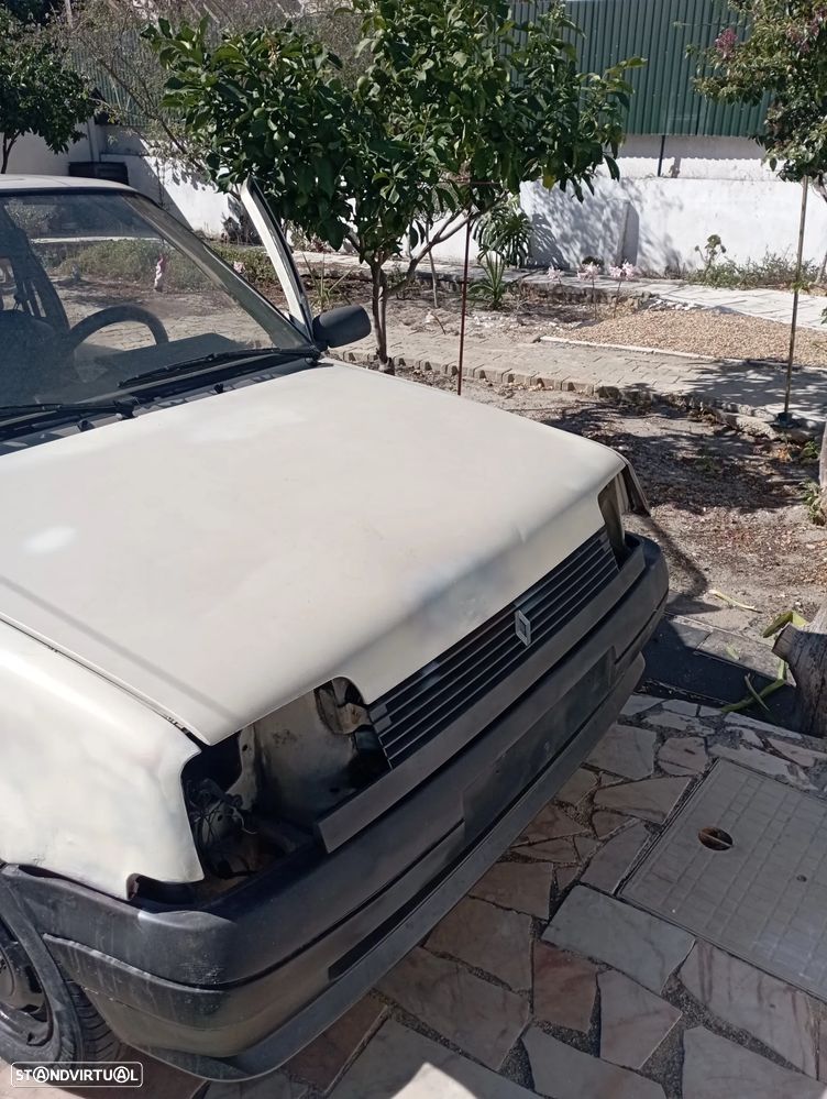 Renault 5 1.1 TL Saga - 11