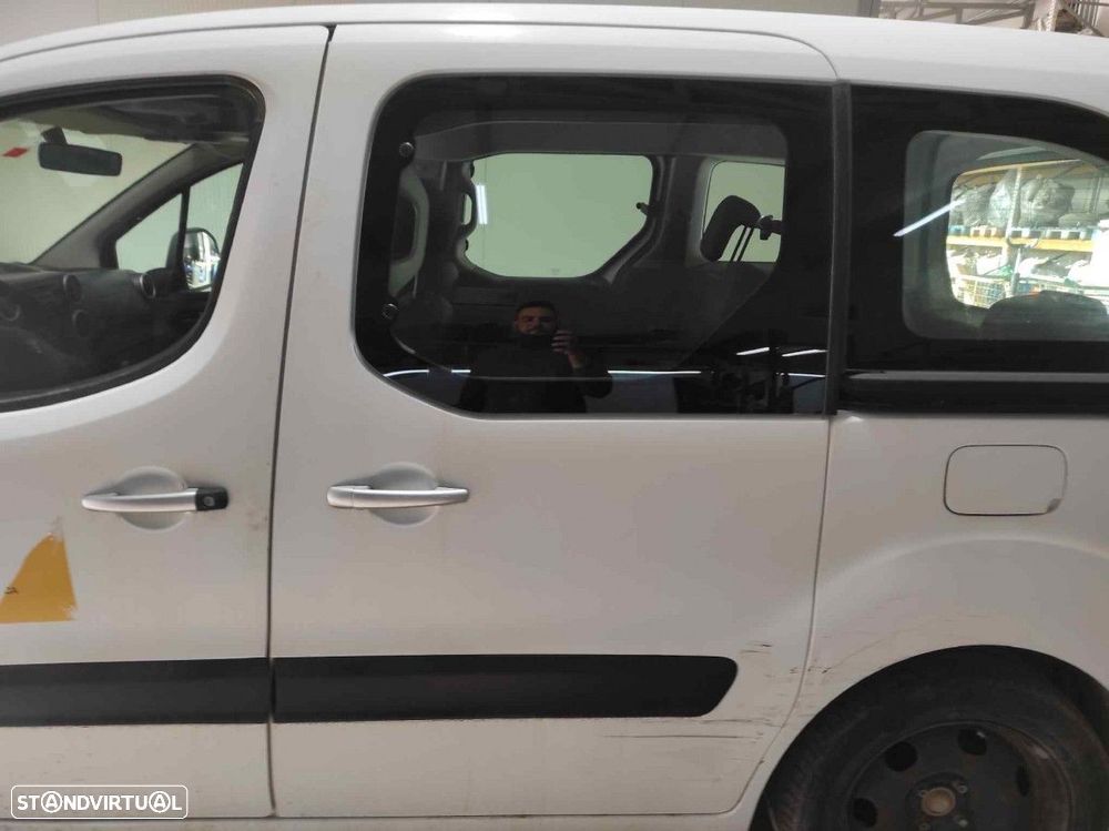 PORTA LATERAL ESQUERDA DESLIZANTE PEUGEOT PARTNER KOMBI PREMIUM - 1