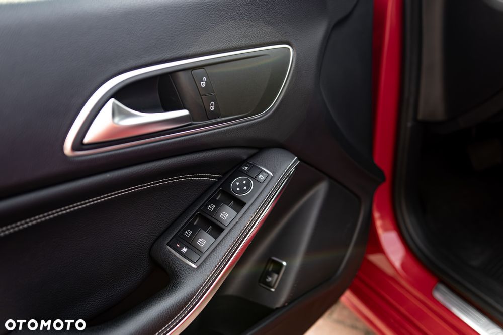 Mercedes-Benz CLA - 9