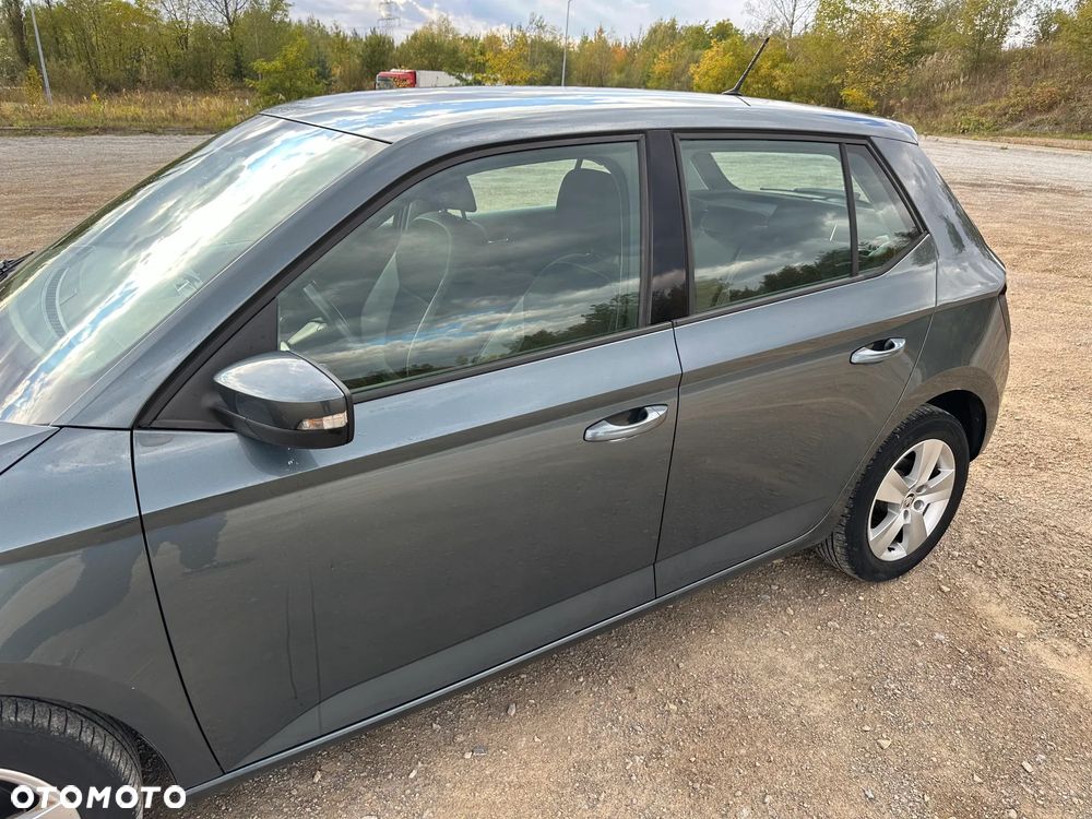 Skoda Fabia - 10