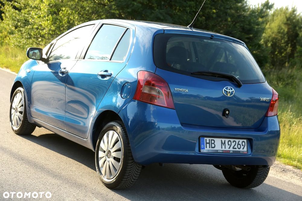 Toyota Yaris 1.0 VVT-i - 7